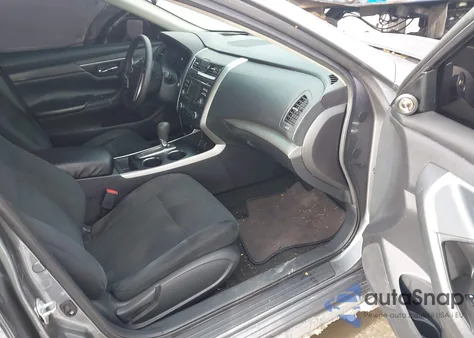 2015 Nissan Altima 2.5 S from USA, damaged, VIN 1N4AL3AP6FC470703